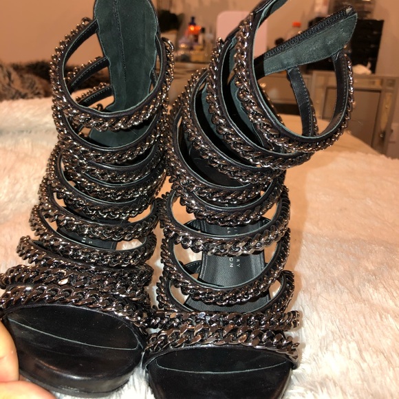 Giuseppe Zanotti chain front heel - Picture 2 of 4